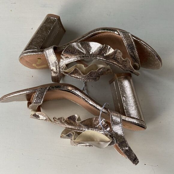 Report Shoes | Report Metallica Gold Strappy Ruffle Chunky Block Heel Size 7 New - Picture 11 of 12